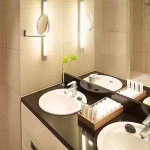 מלון Bergs - Small Luxury Of The World 5*